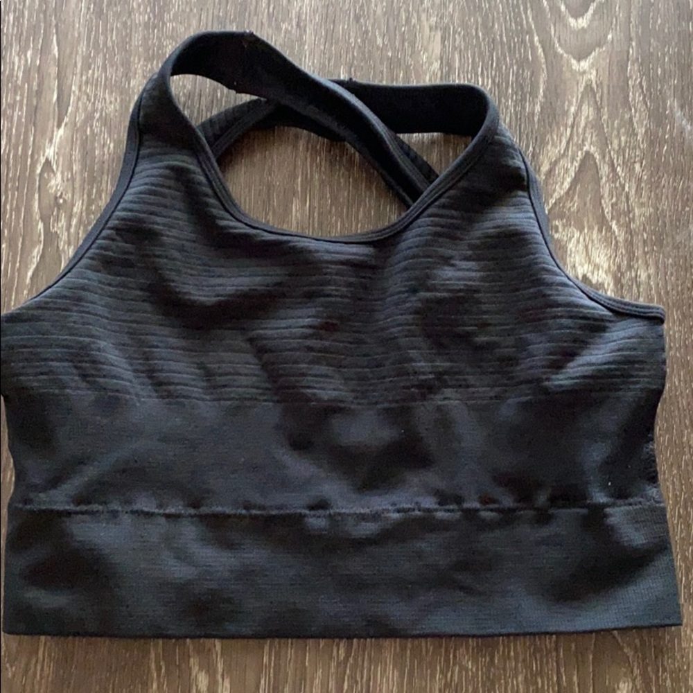 Alphalete revival sports bra